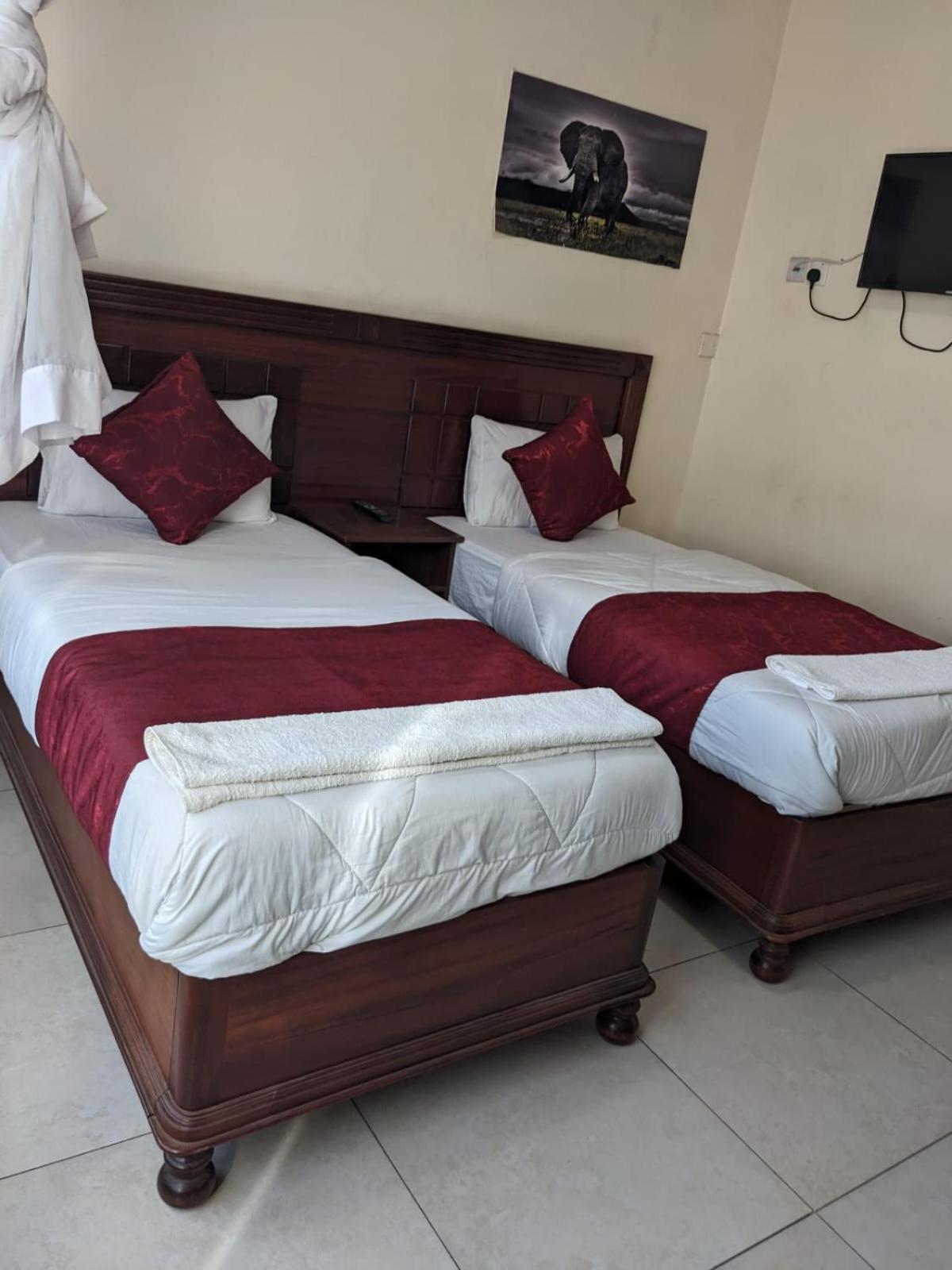 Epitome Times Hotel Nairobi Exterior foto